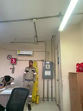 Snapshot of EnriquePersian197 chatting on February 10, 2026, 12:09 am EnriquePersian197 online show from February 10, 2026, 12:09 am