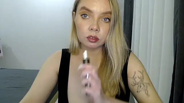 Snapshot of PolinaXXXJones chatting on January 22, 2025, 5:06 pm PolinaXXXJones online show from January 22, 2025, 5:06 pm