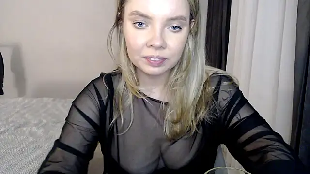 Snapshot of PolinaXXXJones chatting on February 3, 2025, 7:10 pm PolinaXXXJones online show from February 3, 2025, 7:10 pm