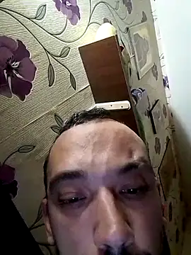 AndreiDts92 online show from November 2, 2025, 10:04 pm