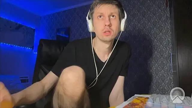 Aki-Laky online show from March 6, 2026, 8:48 pm