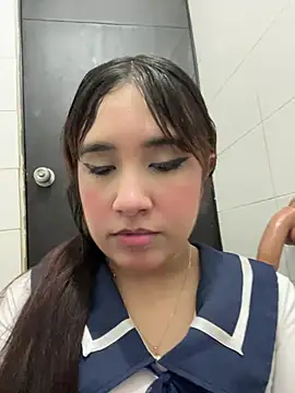 melyescobar online show from June 5, 2026, 3:55 am