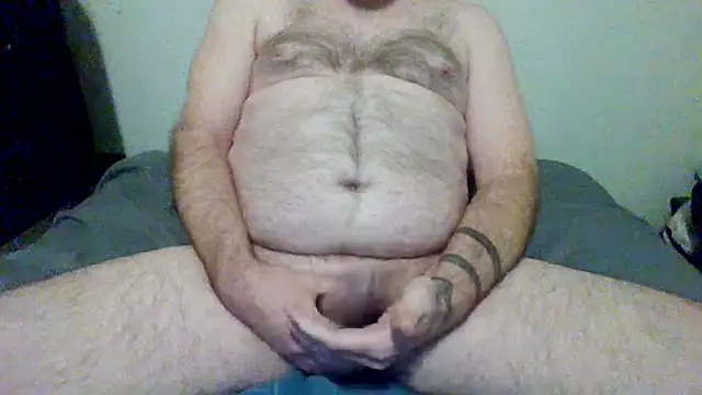 Snapshot of WatchinU82 chatting on January 13, 2026, 3:21 am WatchinU82 online show from January 13, 2026, 3:21 am