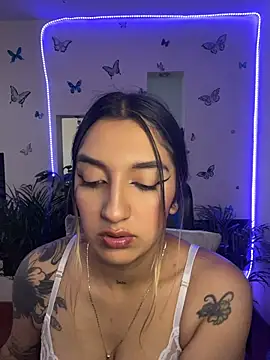 Lia-mitch online show from July 10, 2026, 7:14 pm