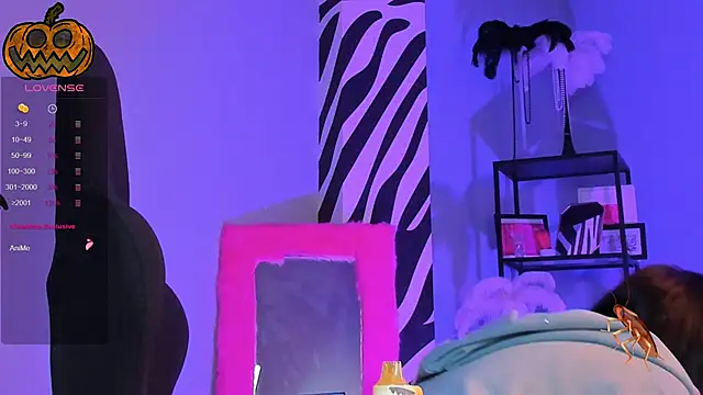 Snapshot of AliceSunday chatting on October 20, 2025, 2:02 am AliceSunday online show from October 20, 2025, 2:02 am