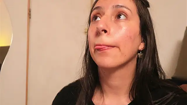 Snapshot of Sweet_Sammy_ chatting on March 5, 2026, 7:54 pm Sweet Sammy online show from March 5, 2026, 7:54 pm