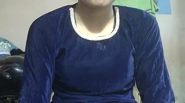 Snapshot of Aayesha chatting on December 3, 2024, 4:22 pm Aayesha online show from December 3, 2024, 4:22 pm