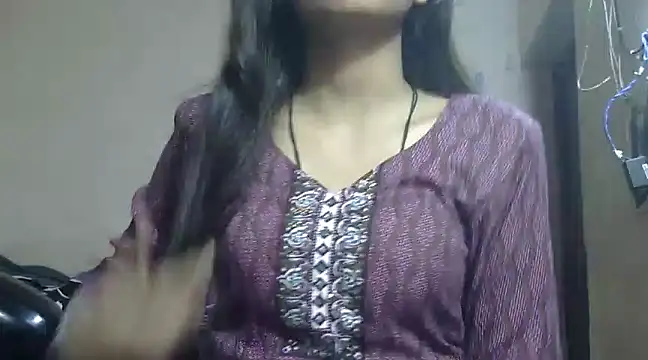 Snapshot of Aayesha chatting on January 22, 2025, 12:17 pm Aayesha online show from January 22, 2025, 12:17 pm