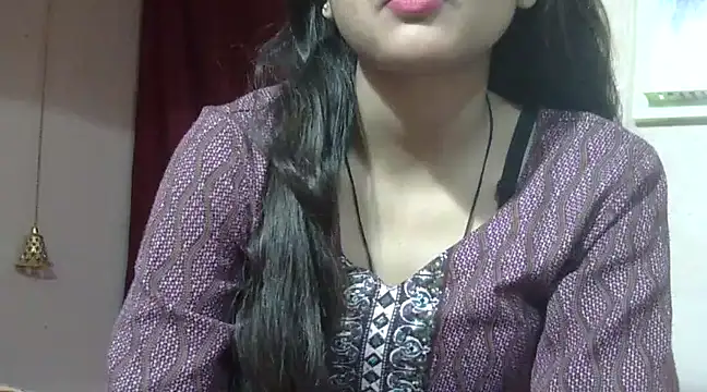 Snapshot of Aayesha chatting on March 19, 2025, 10:55 am Aayesha online show from March 19, 2025, 10:55 am