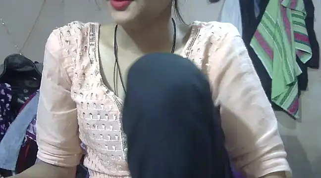 Snapshot of Aayesha chatting on January 12, 2025, 4:10 am Aayesha online show from January 12, 2025, 4:10 am