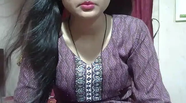 Snapshot of Aayesha chatting on March 16, 2025, 12:11 pm Aayesha online show from March 16, 2025, 12:11 pm