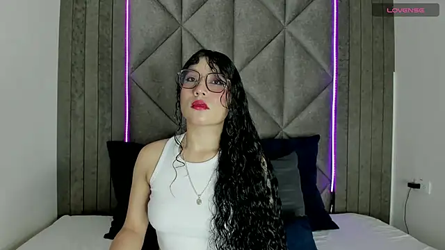 Snapshot of BriaConner_ chatting on March 1, 2025, 2:48 am BriaConner online show from March 1, 2025, 2:48 am