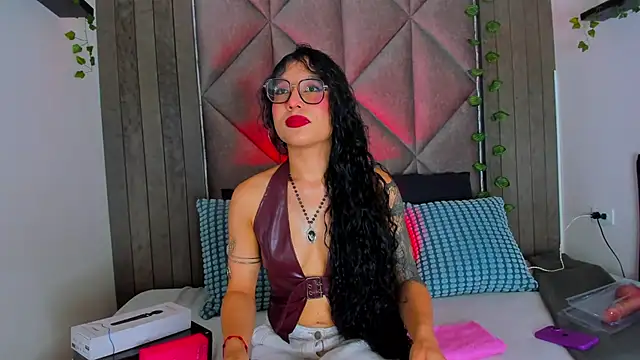 Snapshot of BriaConner_ chatting on May 1, 2026, 3:00 am BriaConner online show from May 1, 2026, 3:00 am