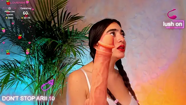 Snapshot of Arii_vega_ chatting on January 29, 2025, 11:56 pm Arii vega  online show from January 29, 2025, 11:56 pm