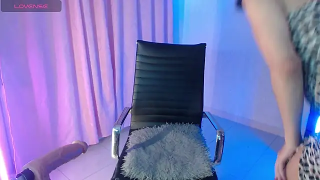 Snapshot of Angellike_doll chatting on February 13, 2025, 4:07 pm Angellike doll online show from February 13, 2025, 4:07 pm