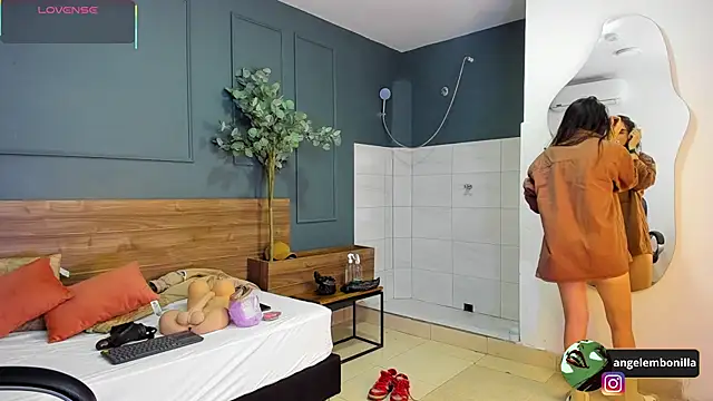 megan morgan01 online show from November 4, 2025, 12:20 pm