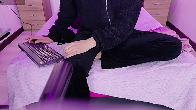 FULL TENTATION  online show from February 14, 2026, 2:12 am