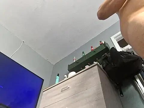 Snapshot of spunncumer chatting on January 7, 2026, 5:51 pm spunncumer online show from January 7, 2026, 5:51 pm