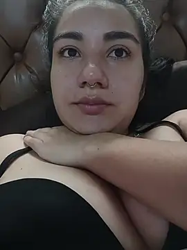 Snapshot of Hellen_Alex chatting on February 15, 2026, 12:37 pm Hellen Alex online show from February 15, 2026, 12:37 pm