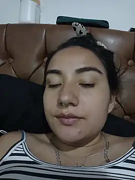 Snapshot of Hellen_Alex chatting on February 26, 2026, 2:50 pm Hellen Alex online show from February 26, 2026, 2:50 pm