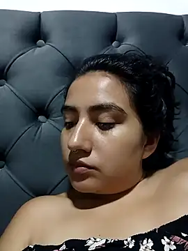 Snapshot of Hellen_Alex chatting on February 1, 2025, 2:45 pm Hellen Alex online show from February 1, 2025, 2:45 pm