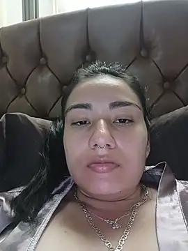 Snapshot of Hellen_Alex chatting on February 11, 2026, 2:17 pm Hellen Alex online show from February 11, 2026, 2:17 pm