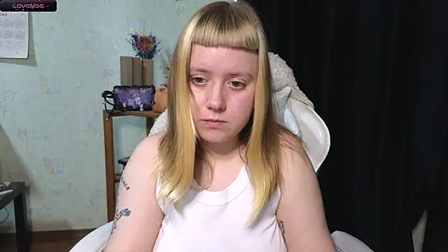 June shy0 online show from October 24, 2025, 10:36 am