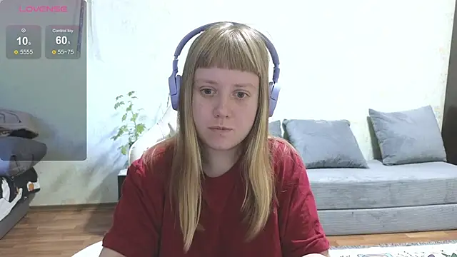 Snapshot of June_shy0 chatting on June 14, 2026, 8:37 am June shy0 online show from June 14, 2026, 8:37 am