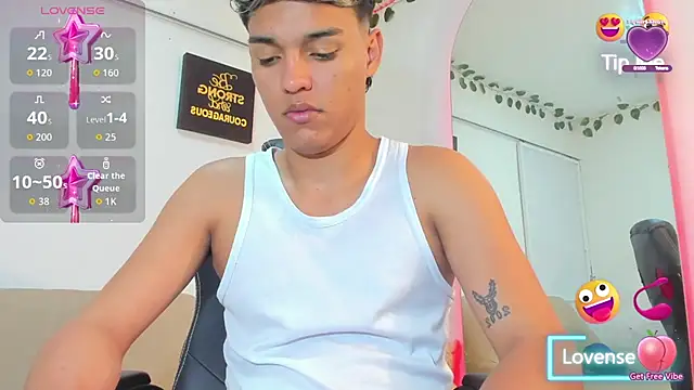 ryan carter08 online show from October 15, 2025, 7:11 pm