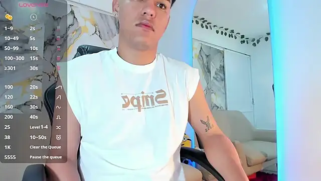 Snapshot of ryan_carter08 chatting on March 15, 2026, 3:24 am ryan carter08 online show from March 15, 2026, 3:24 am