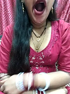 Snapshot of Sharmila-Singh chatting on December 3, 2025, 6:36 am Sharmila-Singh online show from December 3, 2025, 6:36 am