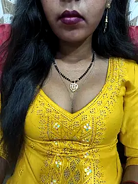 Snapshot of Sharmila-Singh chatting on April 19, 2026, 8:15 am Sharmila-Singh online show from April 19, 2026, 8:15 am