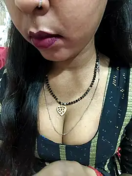 Snapshot of Sharmila-Singh chatting on May 3, 2026, 5:23 am Sharmila-Singh online show from May 3, 2026, 5:23 am