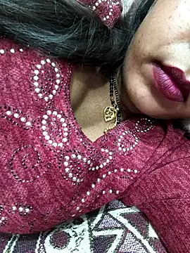 Snapshot of Sharmila-Singh chatting on December 2, 2025, 6:31 pm Sharmila-Singh online show from December 2, 2025, 6:31 pm