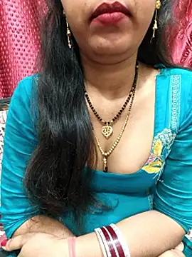 Snapshot of Sharmila-Singh chatting on December 4, 2025, 6:51 pm Sharmila-Singh online show from December 4, 2025, 6:51 pm