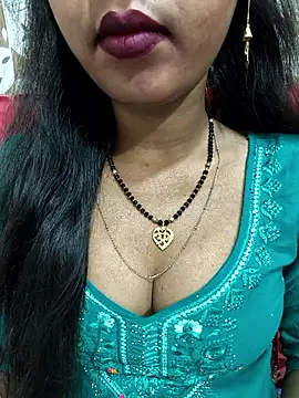 Snapshot of Sharmila-Singh chatting on April 30, 2026, 5:47 am Sharmila-Singh online show from April 30, 2026, 5:47 am