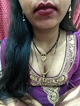 Snapshot of Sharmila-Singh chatting on November 28, 2025, 6:19 pm Sharmila-Singh online show from November 28, 2025, 6:19 pm