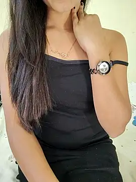 Meenakshi  online show from January 17, 2026, 3:32 am