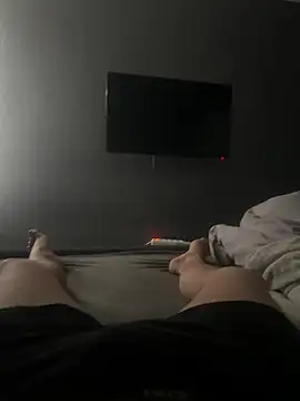 Snapshot of kleinerdixk chatting on February 11, 2025, 10:03 am kleinerdixk online show from February 11, 2025, 10:03 am