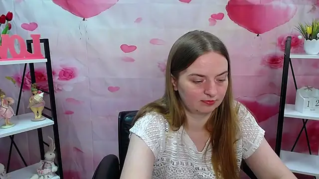 Snapshot of FreyaDak chatting on May 12, 2026, 5:08 pm FreyaDak online show from May 12, 2026, 5:08 pm