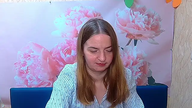 Snapshot of FreyaDak chatting on September 18, 2025, 5:05 pm FreyaDak online show from September 18, 2025, 5:05 pm