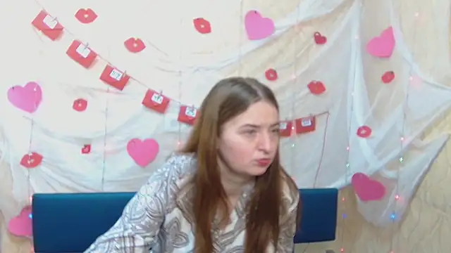 Snapshot of FreyaDak chatting on March 2, 2025, 12:14 pm FreyaDak online show from March 2, 2025, 12:14 pm
