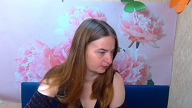 Snapshot of FreyaDak chatting on September 28, 2025, 5:03 am FreyaDak online show from September 28, 2025, 5:03 am