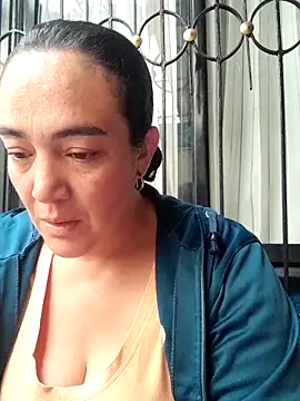 Snapshot of skayhot_ chatting on November 5, 2025, 12:30 pm skayhot online show from November 5, 2025, 12:30 pm