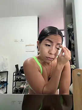 Mia Gothzx online show from May 16, 2026, 11:42 am