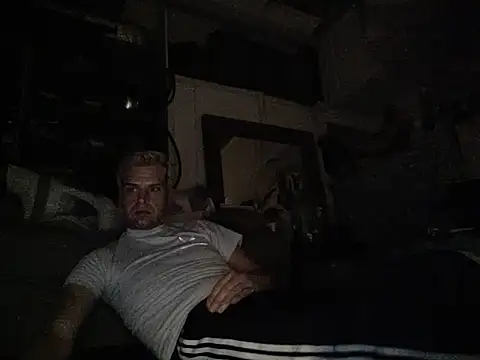 Dreagon79 online show from June 4, 2026, 7:24 am