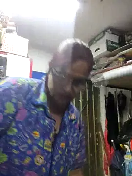 Edged Hot69 online show from October 28, 2025, 11:47 pm