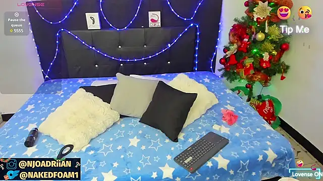 Snapshot of toyboys1 chatting on December 7, 2024, 1:30 am toyboys1 online show from December 7, 2024, 1:30 am