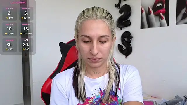 tammyandrade  online show from October 27, 2025, 7:37 pm