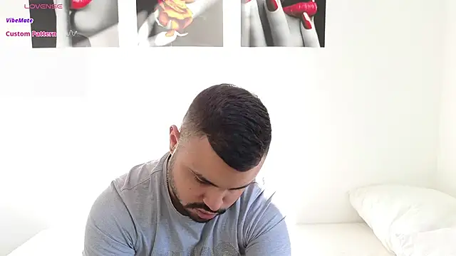 tammyandrade  online show from March 22, 2025, 12:25 pm